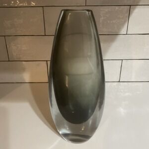 VINTAGE 9.5" STROMBERG B894 SWEDISH STROMBERGSHYTTAN CHARCOAL GLASS TORPEDO VASE